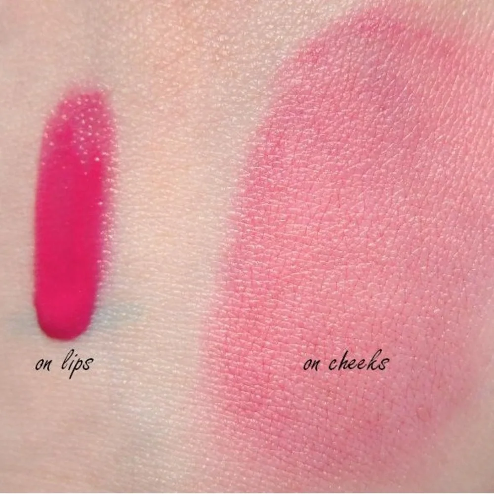 Yves Saint Laurent Baby Doll Kiss & Blush 01 Fuchsia Desinvolte